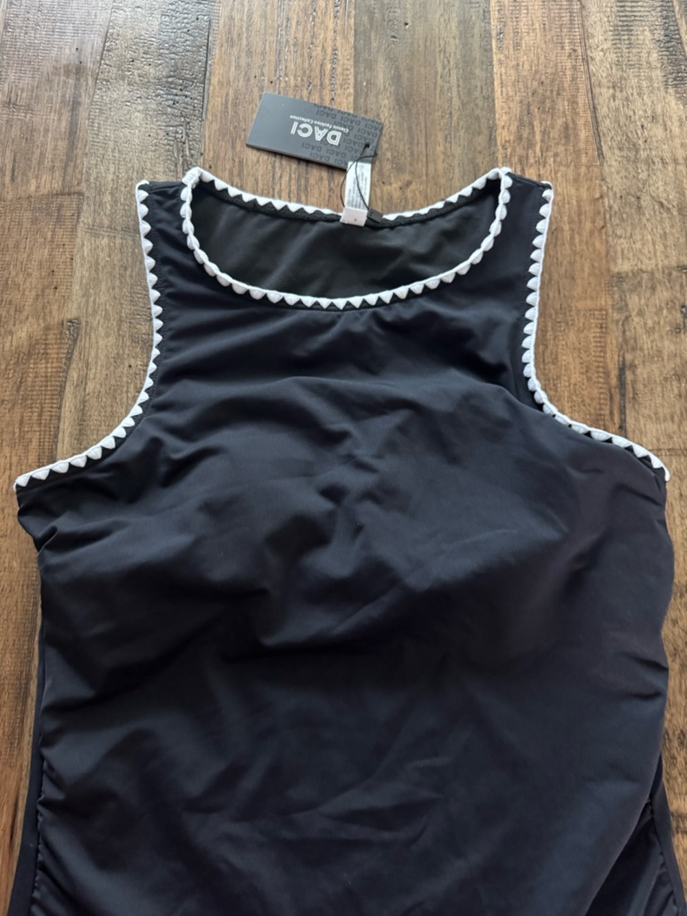 NWT Daci Black Tankini Top White Trim Scalloped Edge Size Small - Picture 3 of 13